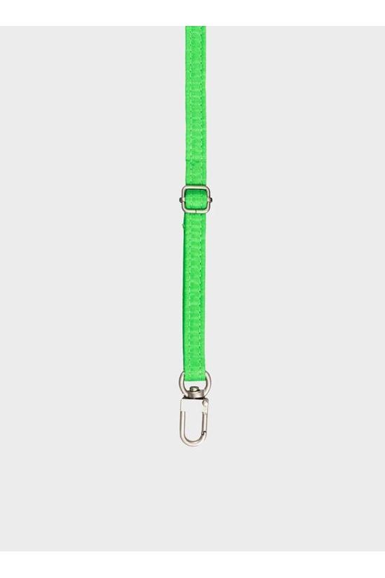 The New Strap Greenscreen van SUSAN BIJL | Kids Conceptstore Le Fanfare