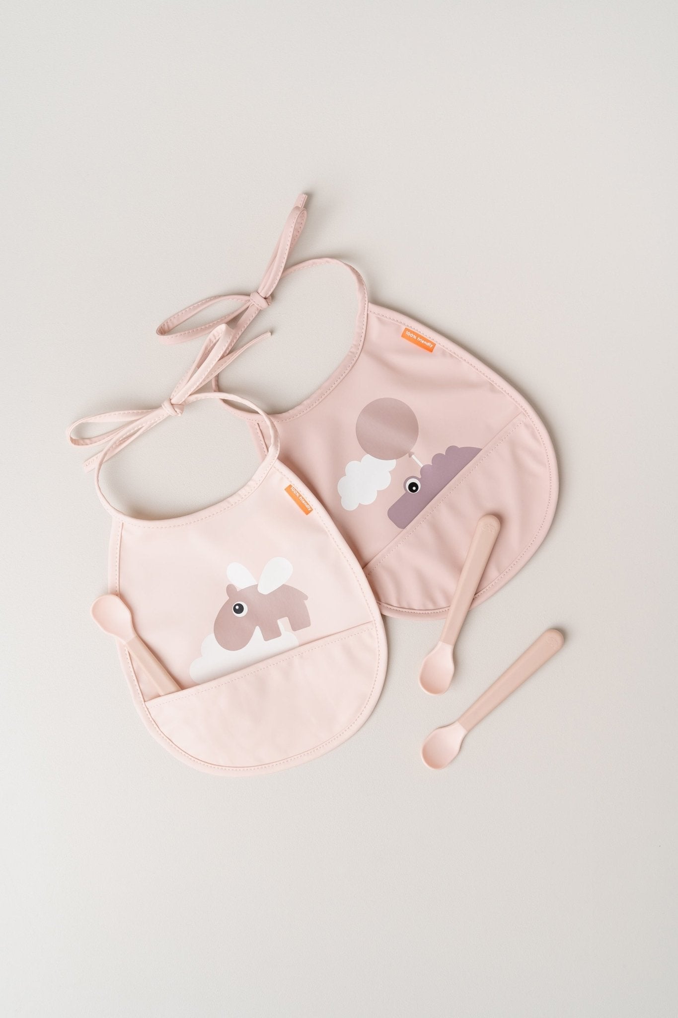 Tiny pocket bib 2-pack | Happy clouds - Powder van Done by Deer | Kids Conceptstore Le Fanfare