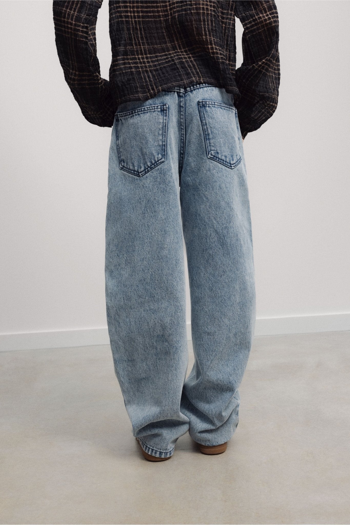 TNS Denim Teen Curved Trouser van The New Society | Kids Conceptstore Le Fanfare
