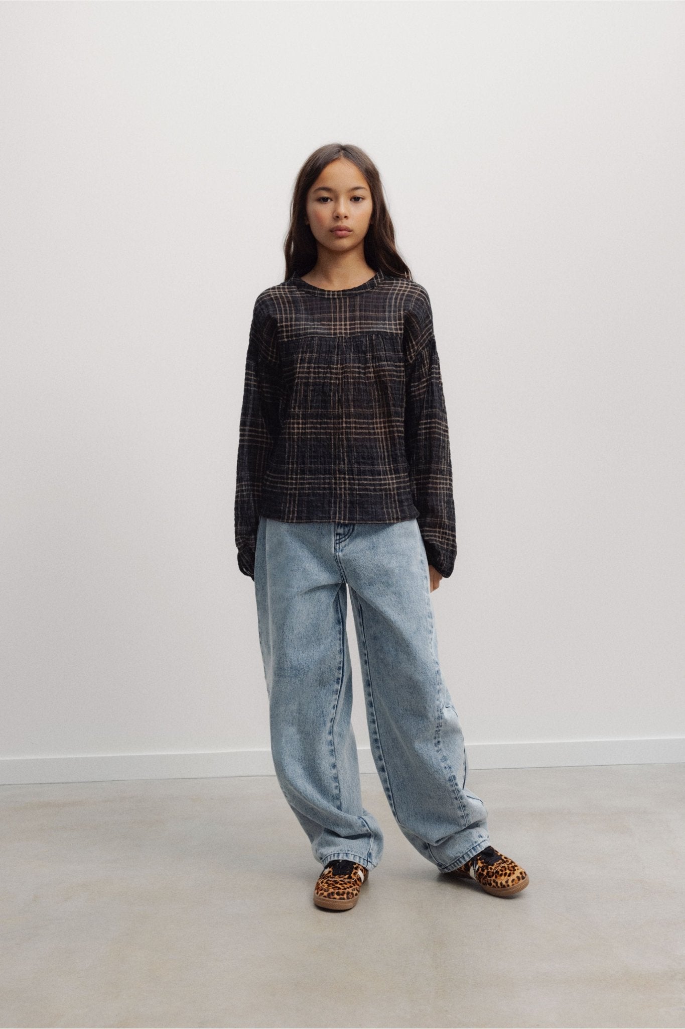 TNS Denim Teen Curved Trouser van The New Society | Kids Conceptstore Le Fanfare