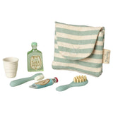 Toothbrush set in bag, Mouse - Blue stripe van Maileg | Kids Conceptstore Le Fanfare