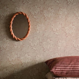 Vart Arkiv - Acanthus - Pink van Boråstapeter | Kids Conceptstore Le Fanfare