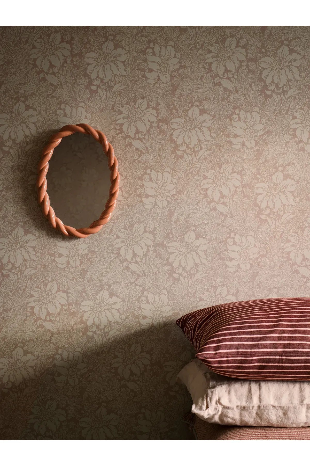 Vart Arkiv - Acanthus - Pink van Boråstapeter | Kids Conceptstore Le Fanfare