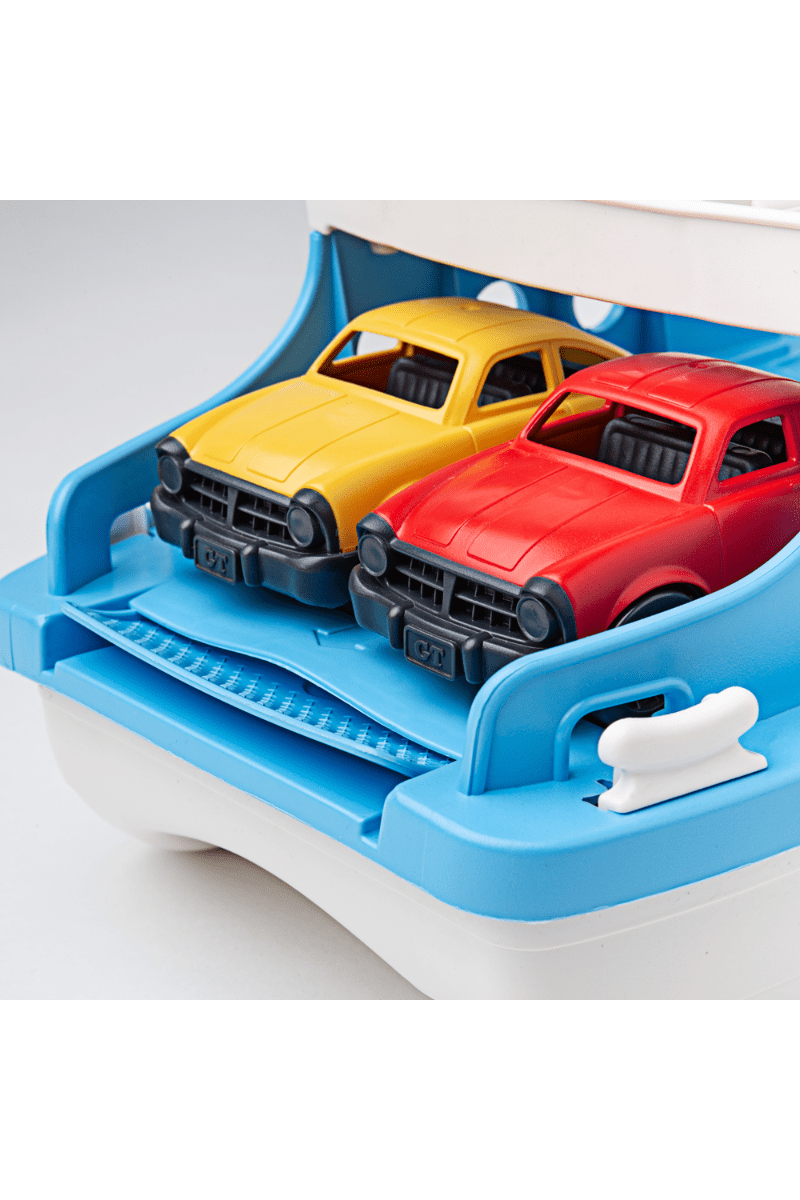 Veerboot met auto's - blauw/wit van Green Toys | Kids Conceptstore Le Fanfare