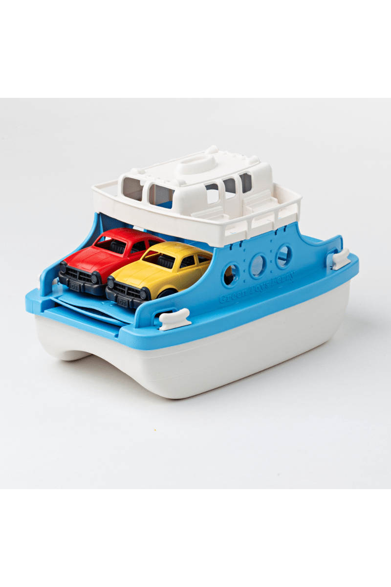 Veerboot met auto's - blauw/wit van Green Toys | Kids Conceptstore Le Fanfare