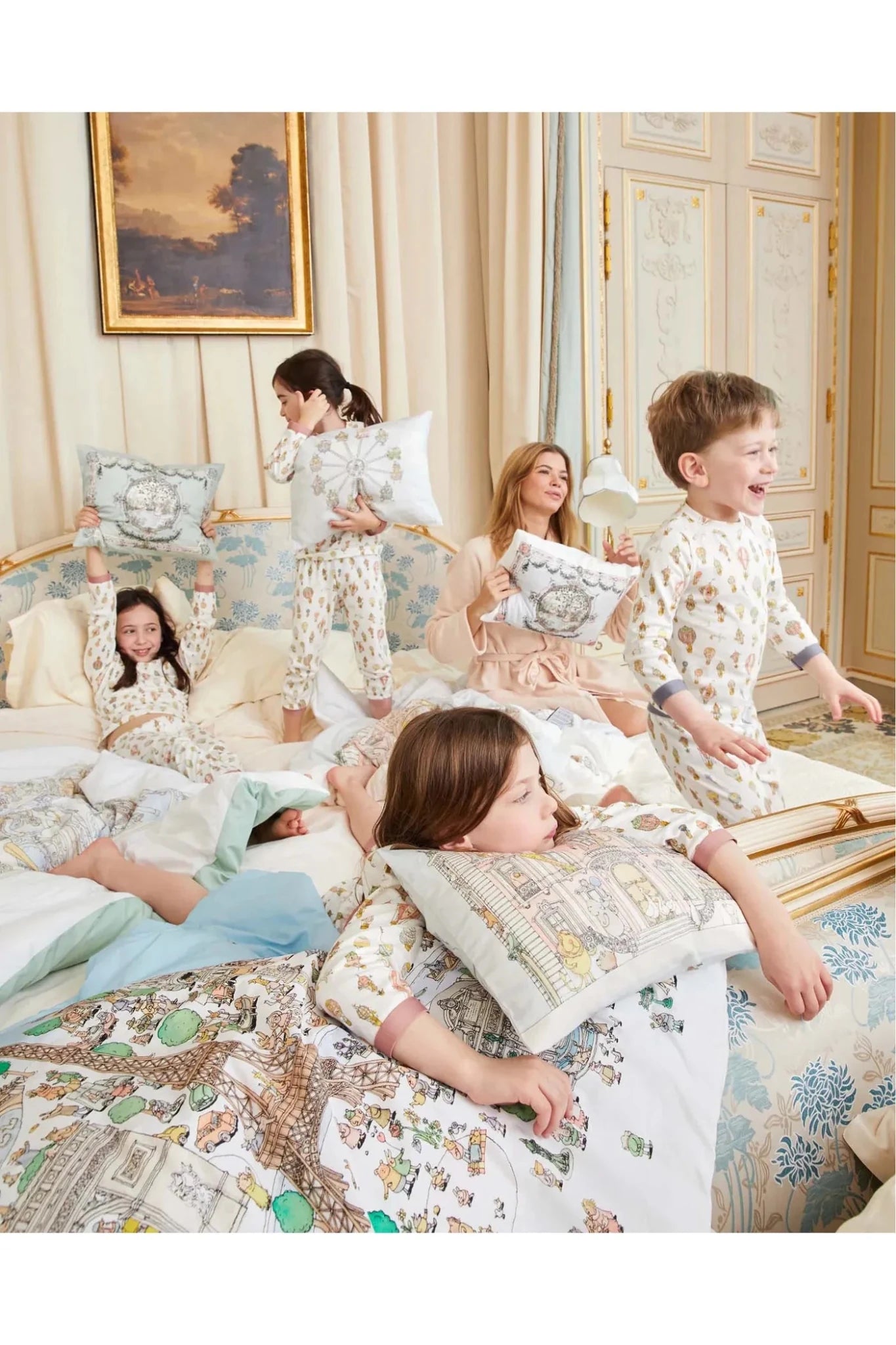Velour Cushion - Monceau Mansion van Atelier Choux | Kids Conceptstore Le Fanfare