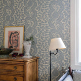 Wallpaper Artichoke - Eggshell Blue van Långelid / von Brömssen | Kids Conceptstore Le Fanfare