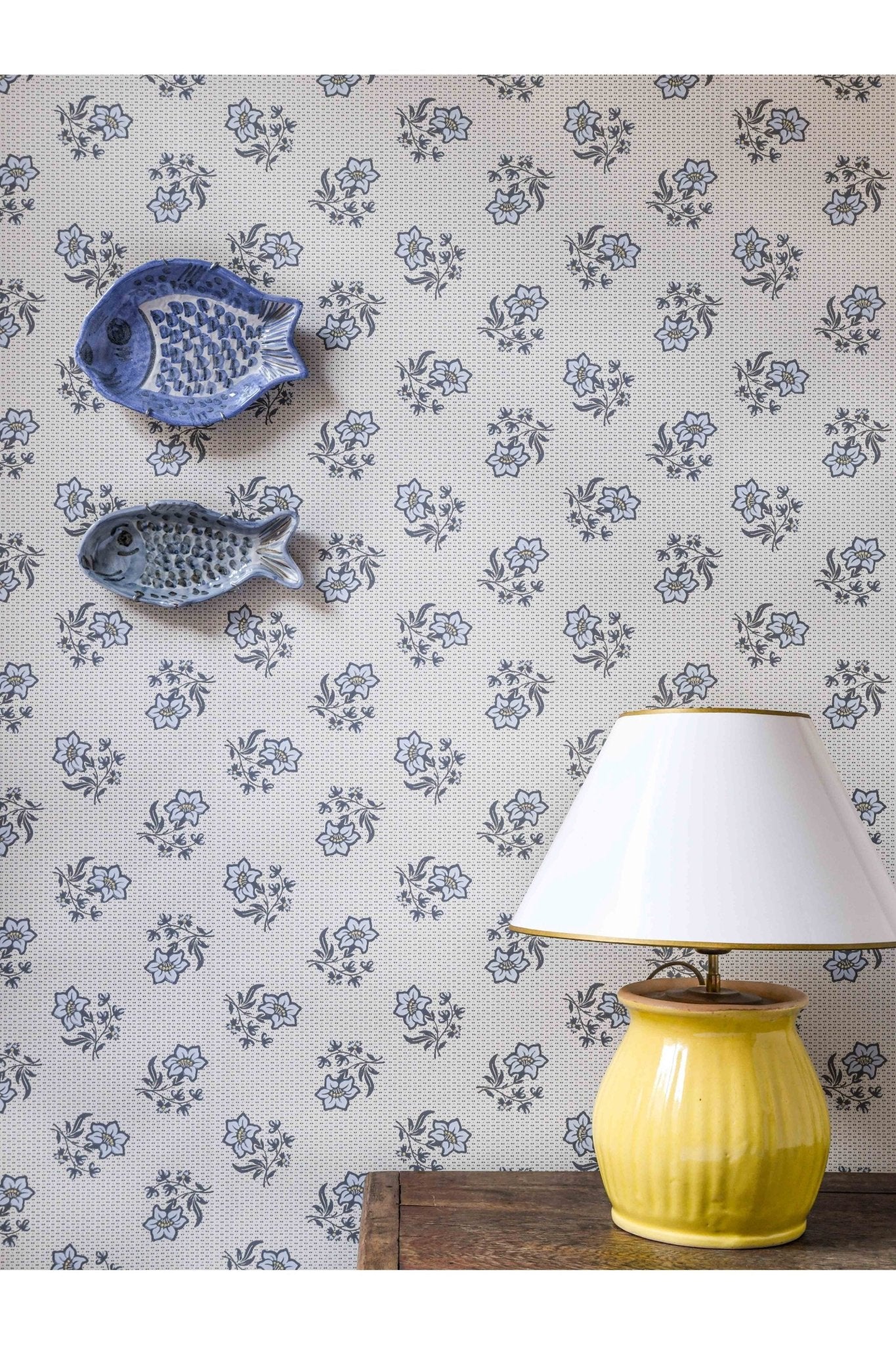 Wallpaper Edelweiss - Pearl Blue van Långelid / von Brömssen | Kids Conceptstore Le Fanfare