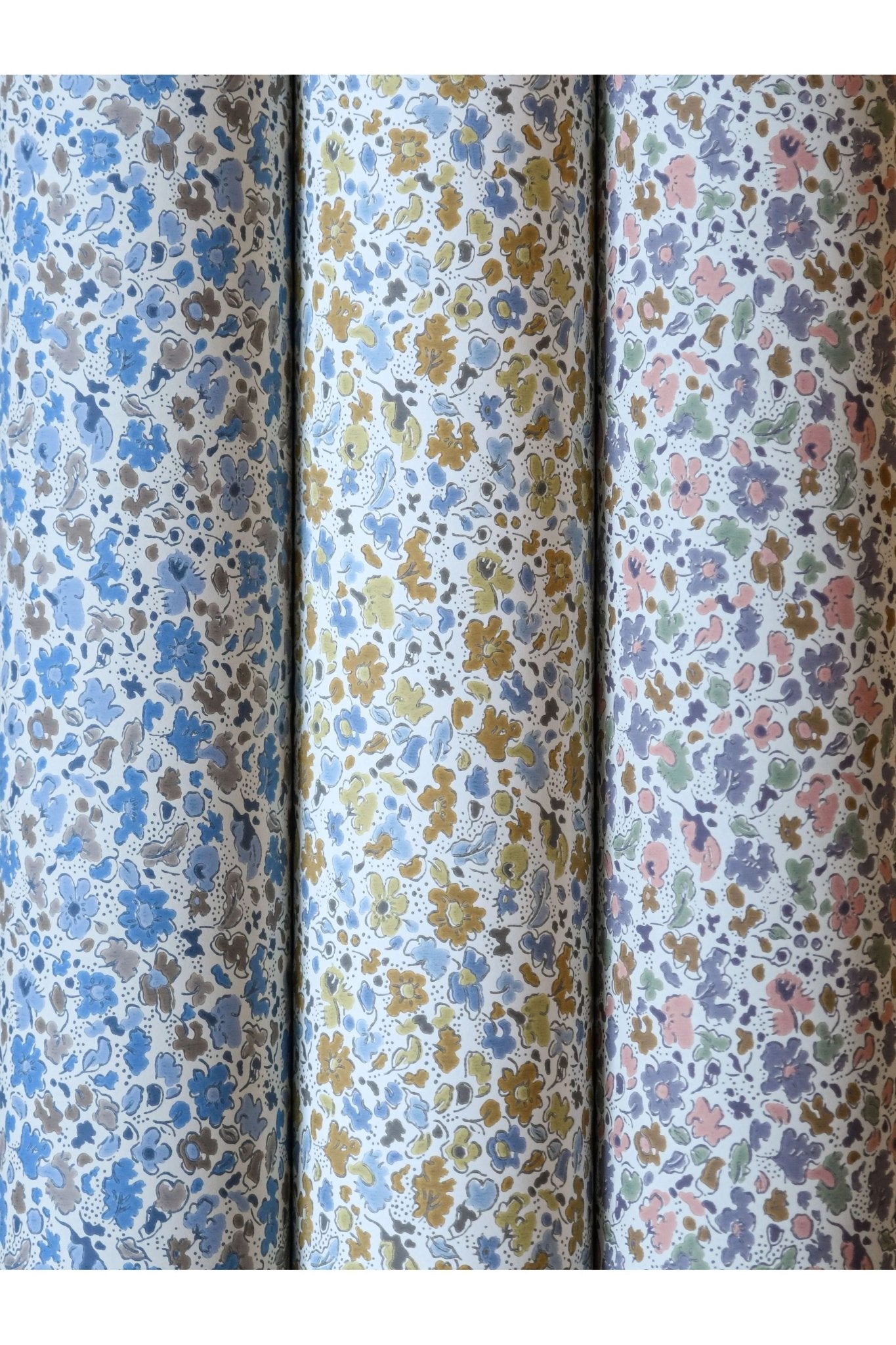 Wallpaper Floral Dance - Denim van Långelid / von Brömssen | Kids Conceptstore Le Fanfare