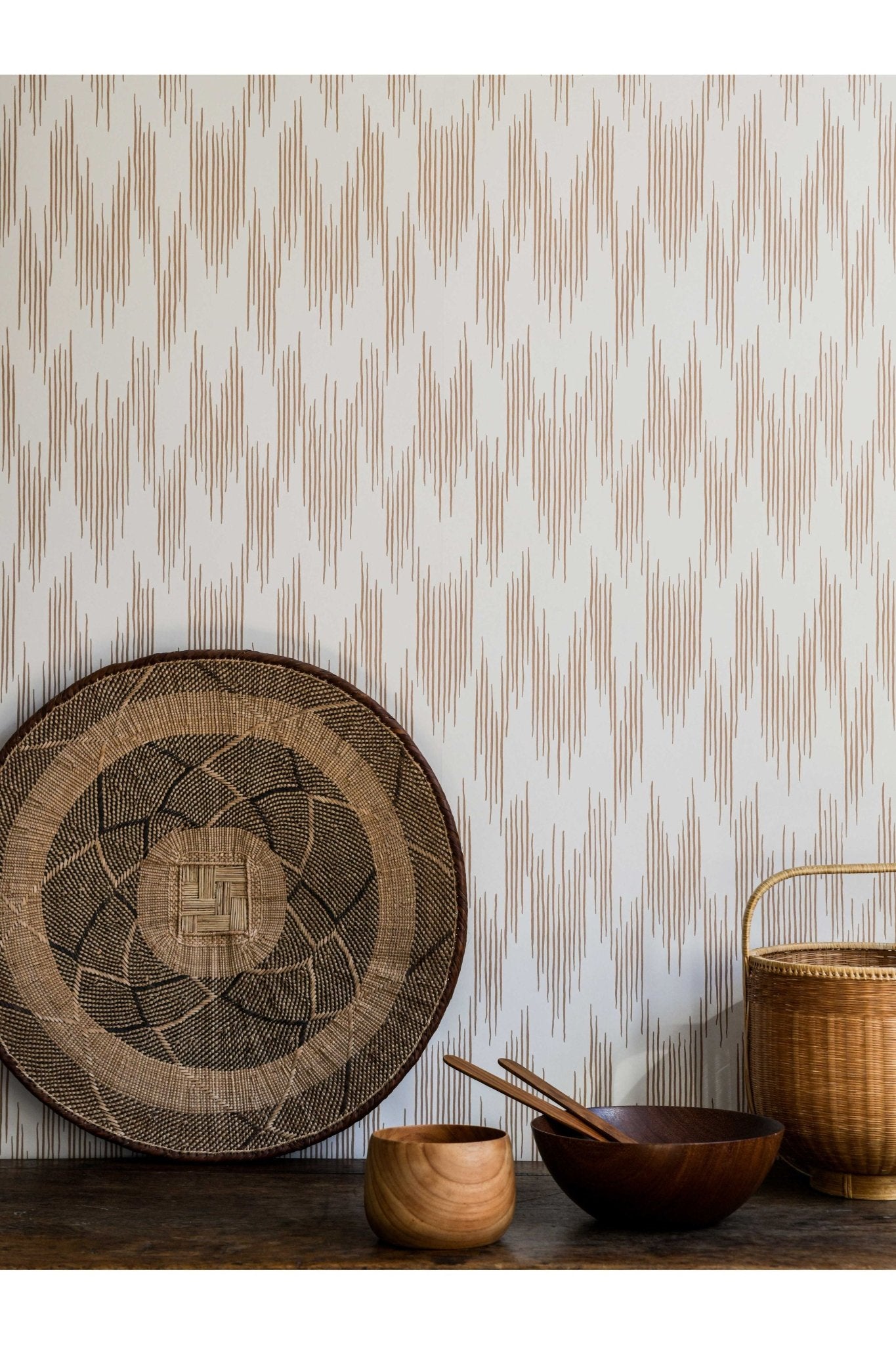 Wallpaper Ikat - Cinnamon van Långelid / von Brömssen | Kids Conceptstore Le Fanfare