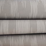 Wallpaper Ikat - Linen van Långelid / von Brömssen | Kids Conceptstore Le Fanfare