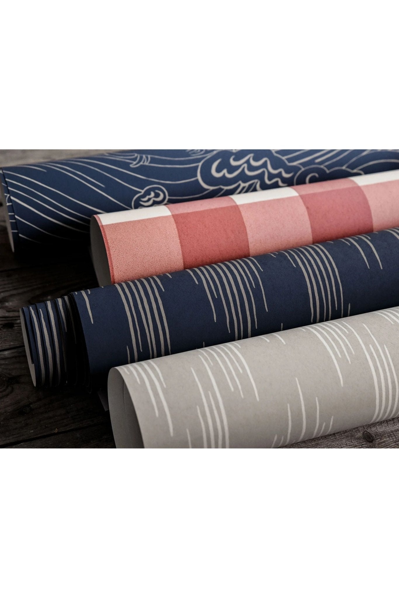 Wallpaper Ikat - Linen van Långelid / von Brömssen | Kids Conceptstore Le Fanfare