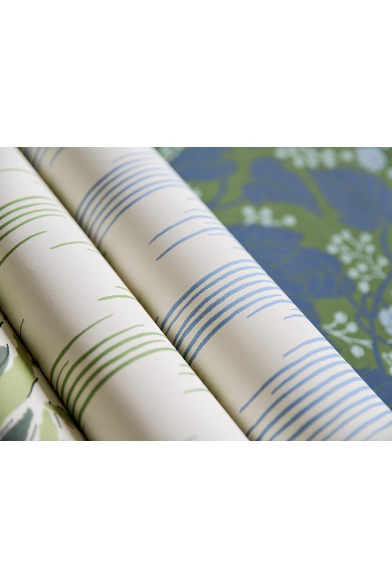 Wallpaper Ikat - Mediterranean van Långelid / von Brömssen | Kids Conceptstore Le Fanfare