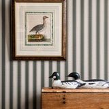 Wallpaper Jagged Stripe - Dusty Olive van Långelid / von Brömssen | Kids Conceptstore Le Fanfare