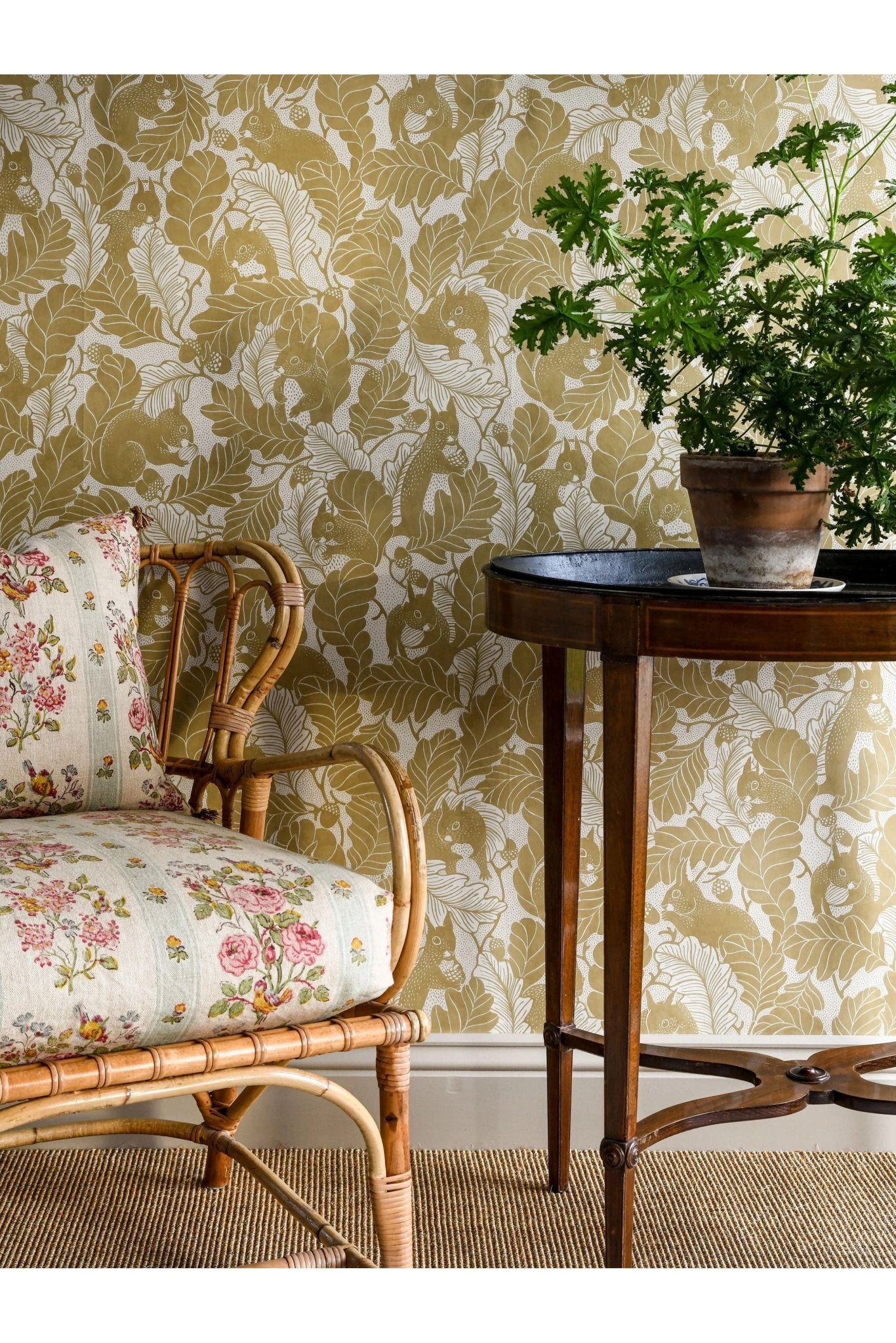 Wallpaper Oak Tree Tails - Golden Sand van Långelid / von Brömssen | Kids Conceptstore Le Fanfare