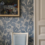 Wallpaper Oak Tree Tails - Washed Denim van Långelid / von Brömssen | Kids Conceptstore Le Fanfare