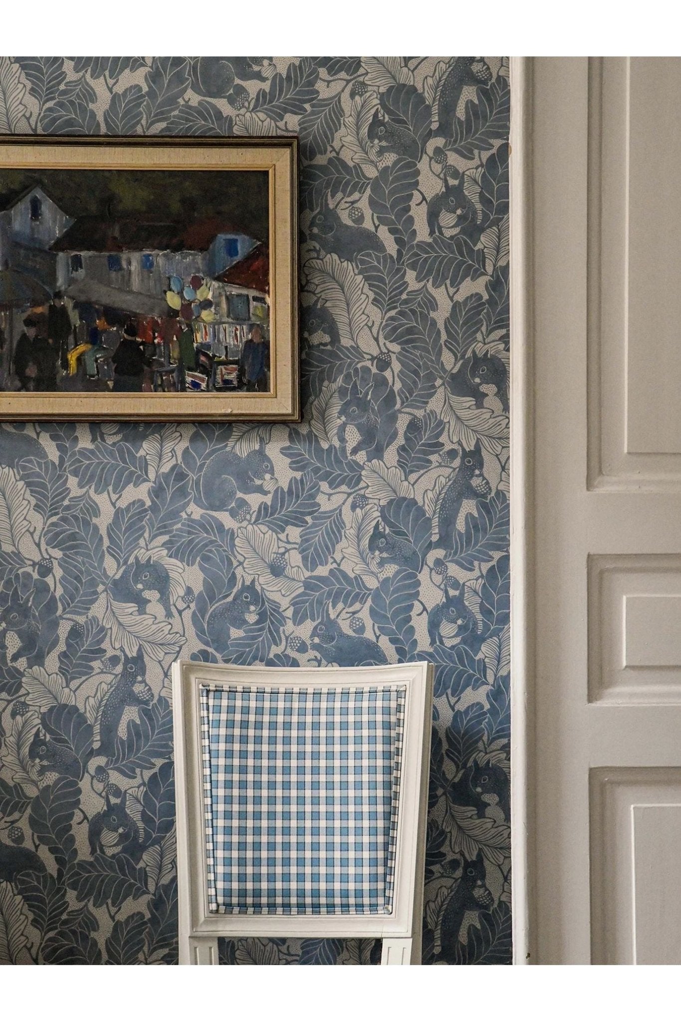 Wallpaper Oak Tree Tails - Washed Denim van Långelid / von Brömssen | Kids Conceptstore Le Fanfare