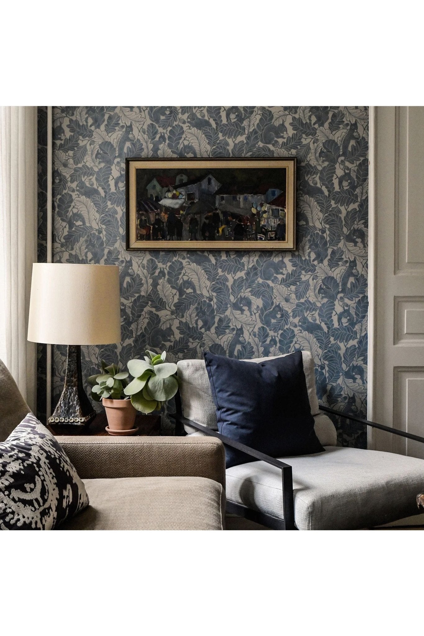 Wallpaper Oak Tree Tails - Washed Denim van Långelid / von Brömssen | Kids Conceptstore Le Fanfare