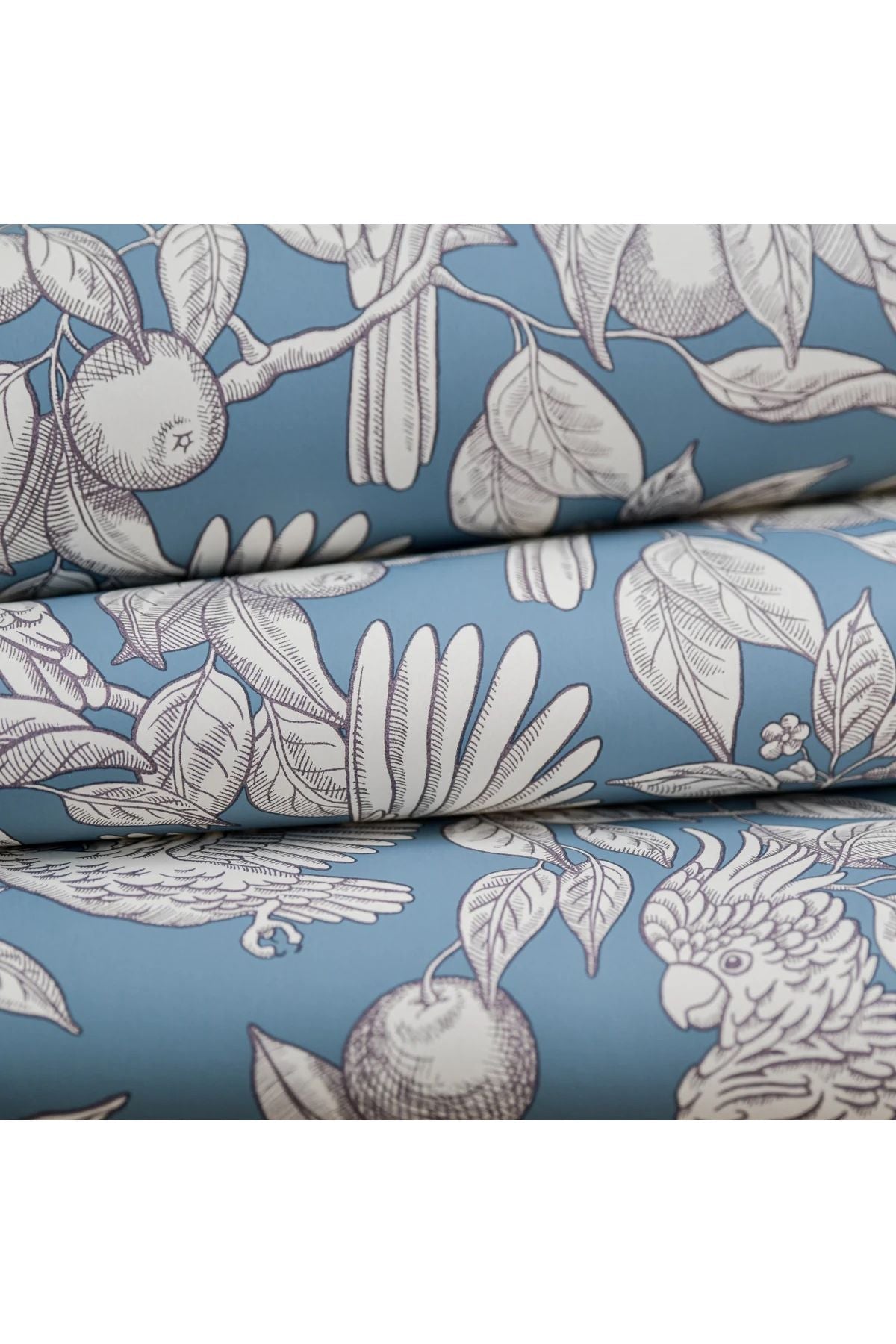 Wallpaper Talk About Cockatoos - Faded Denim van Långelid / von Brömssen | Kids Conceptstore Le Fanfare