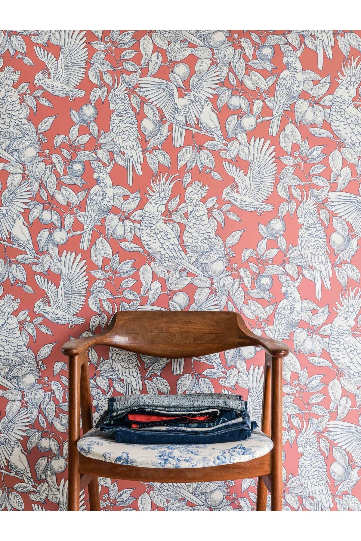 Wallpaper Talk About Cockatoos - Tomato van Långelid / von Brömssen | Kids Conceptstore Le Fanfare