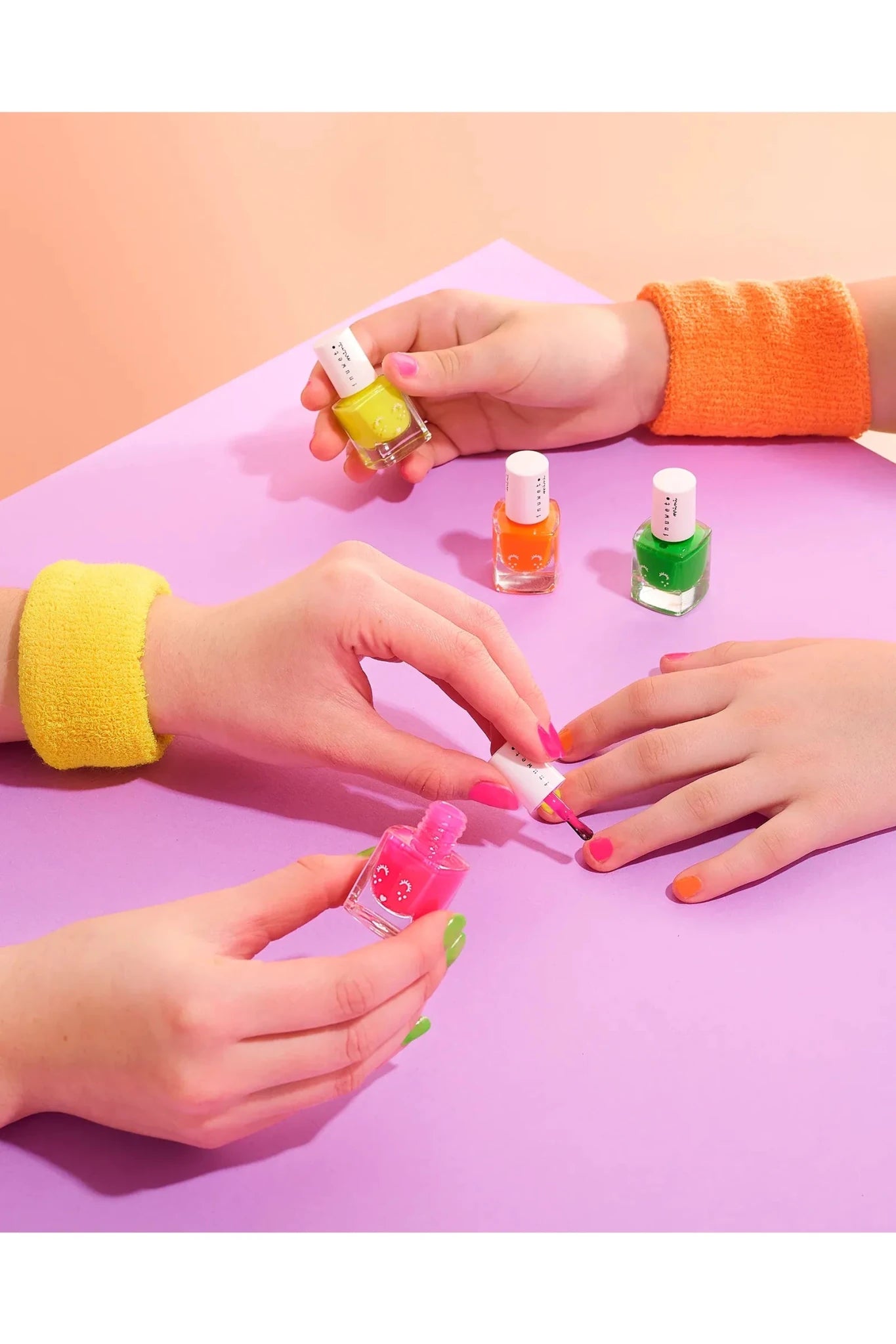 Waterbased Nail Polish - Neon Green - Watermelon Scent van Inuwet | Kids Conceptstore Le Fanfare