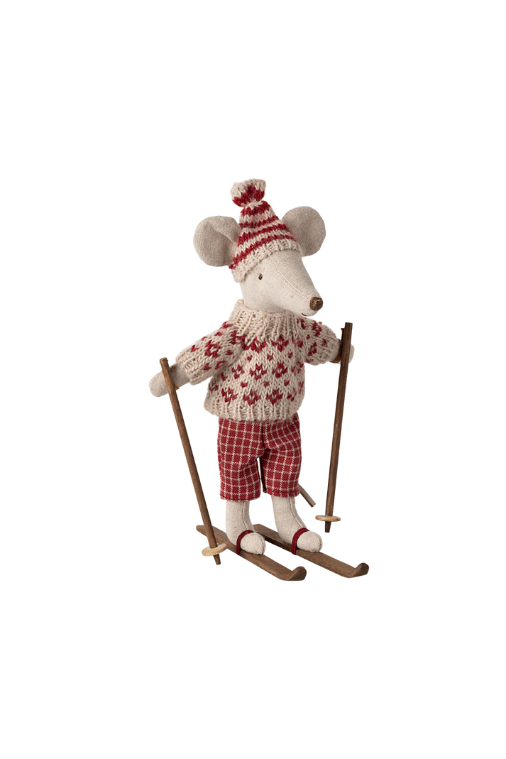 Winter Mouse With Ski Set, Mum - Red van Maileg | Kids Conceptstore Le Fanfare