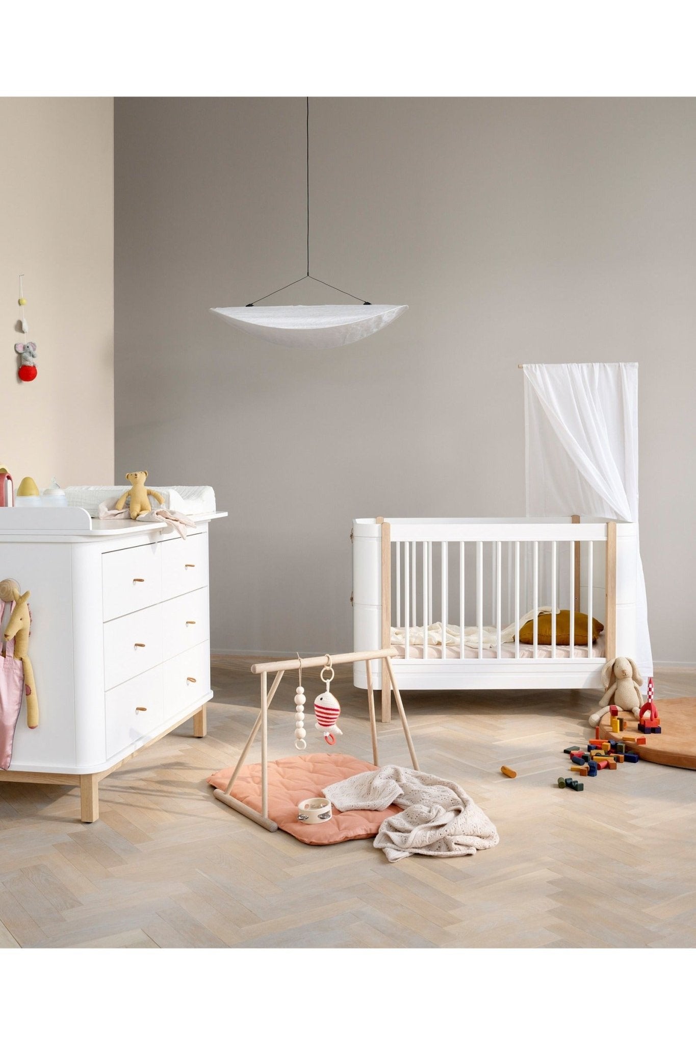 Wood Baby gym van Oliver Furniture | Kids Conceptstore Le Fanfare