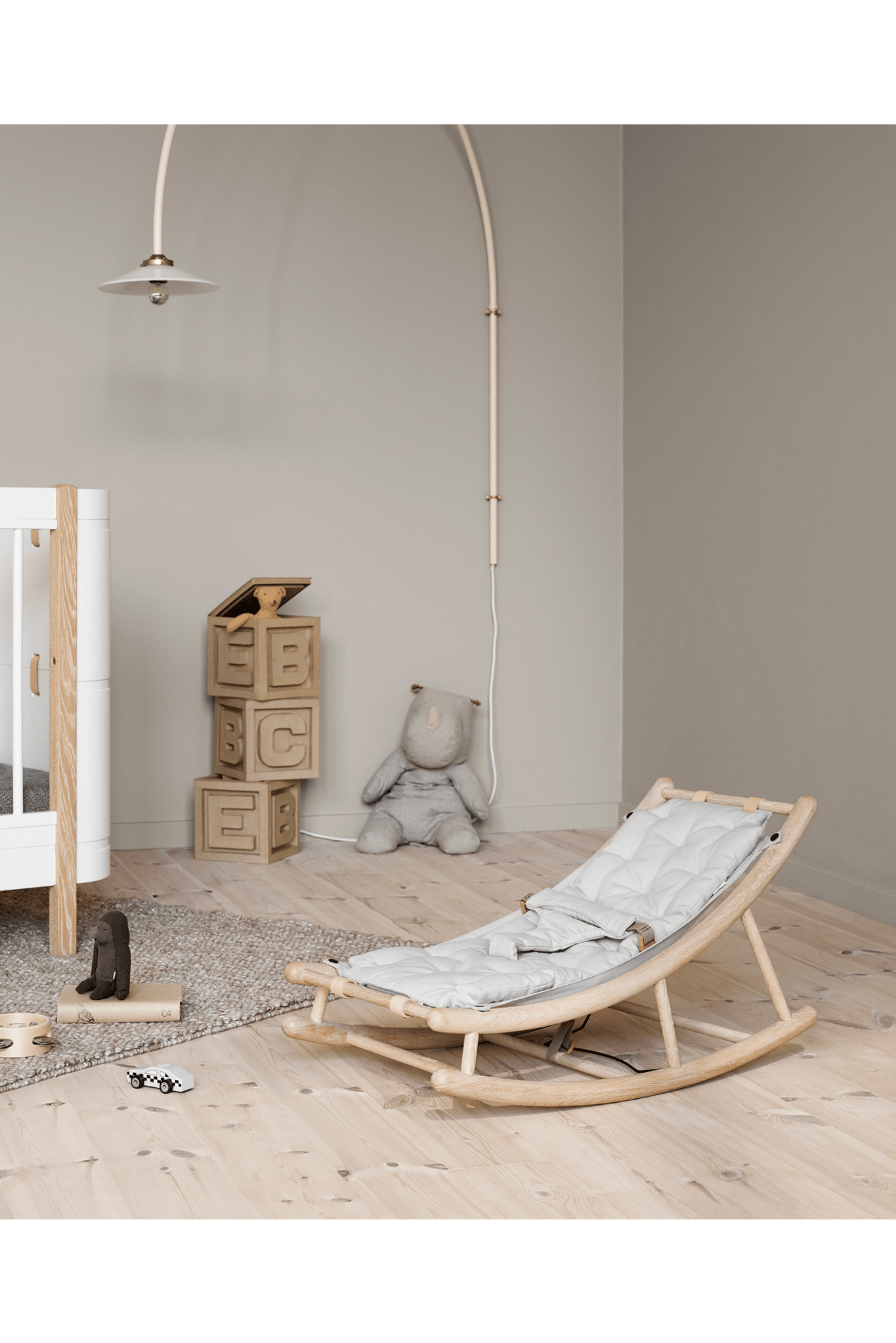 Wood Baby & toddler rocker, oak/grey van Oliver Furniture | Kids Conceptstore Le Fanfare