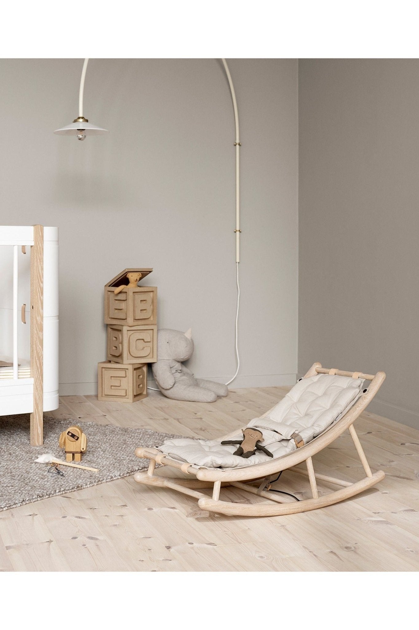 Wood Baby & toddler rocker, oak/nature van Oliver Furniture | Kids Conceptstore Le Fanfare
