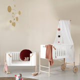 Wood Co-sleeper bed canopy, white van Oliver Furniture | Kids Conceptstore Le Fanfare