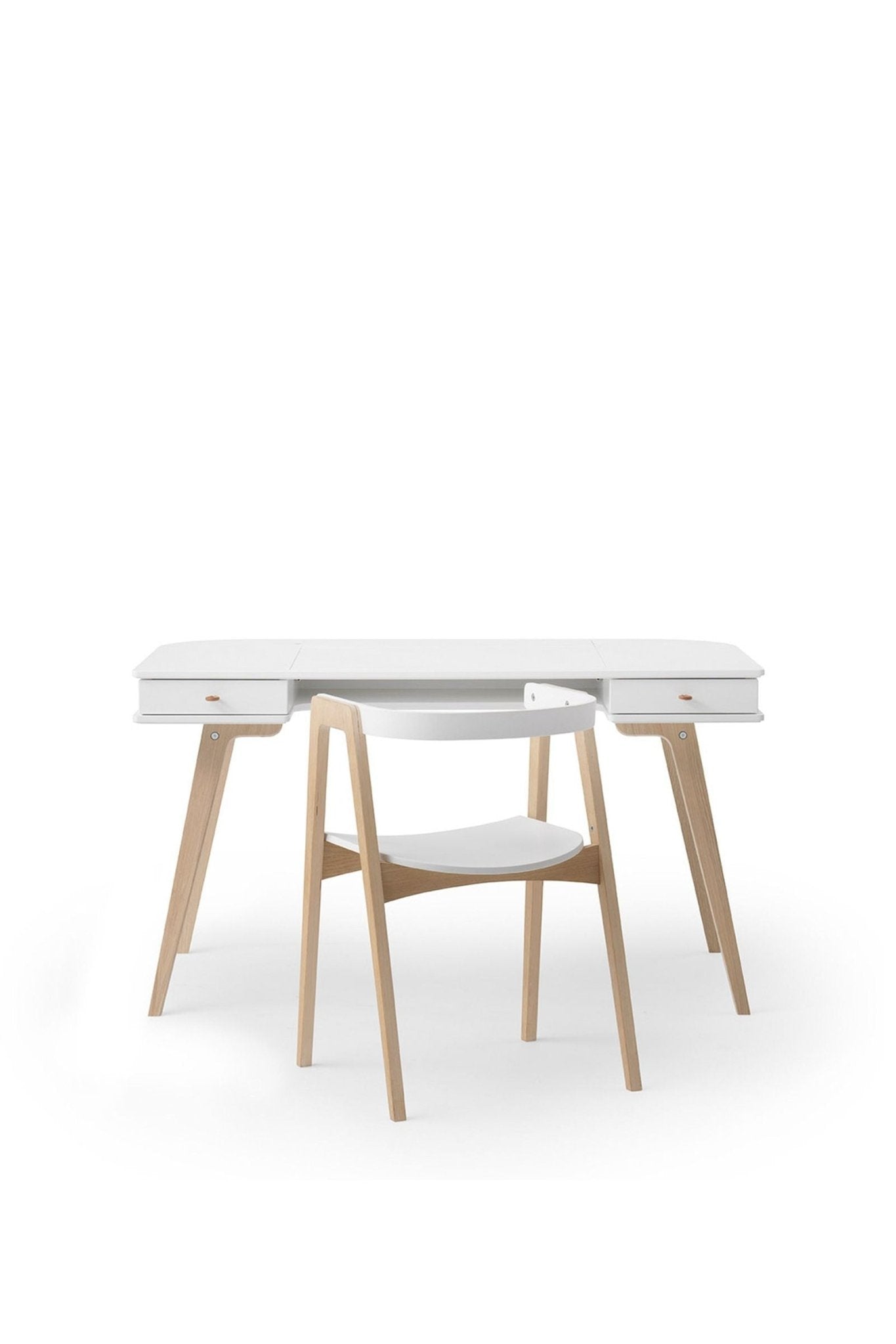 Wood desk 66 cm & armchair set, white/oak van Oliver Furniture | Kids Conceptstore Le Fanfare