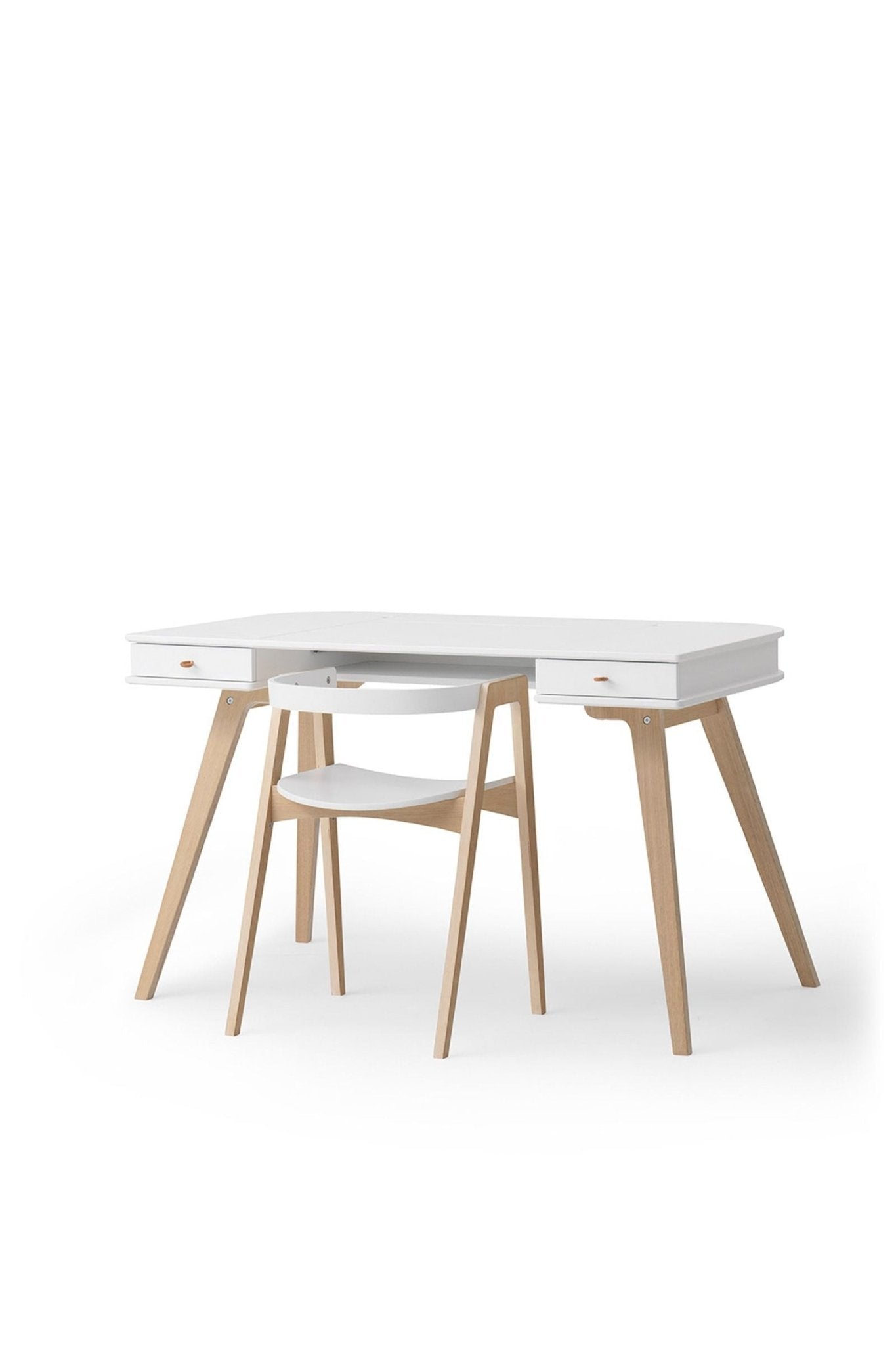 Wood desk 72,6 cm & armchair set, white/oak van Oliver Furniture | Kids Conceptstore Le Fanfare