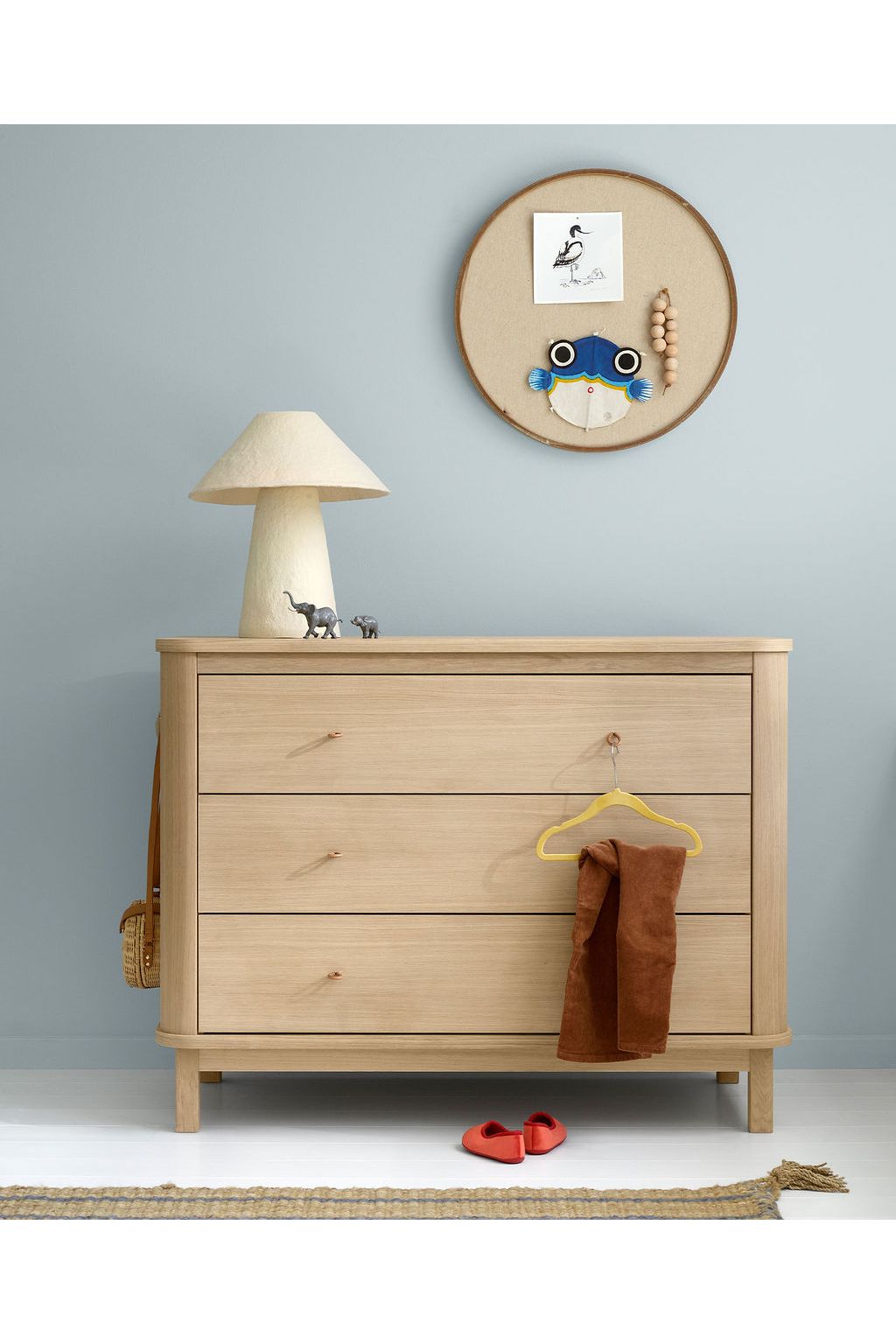 Wood dresser 3 drawers, oak van Oliver Furniture | Kids Conceptstore Le Fanfare