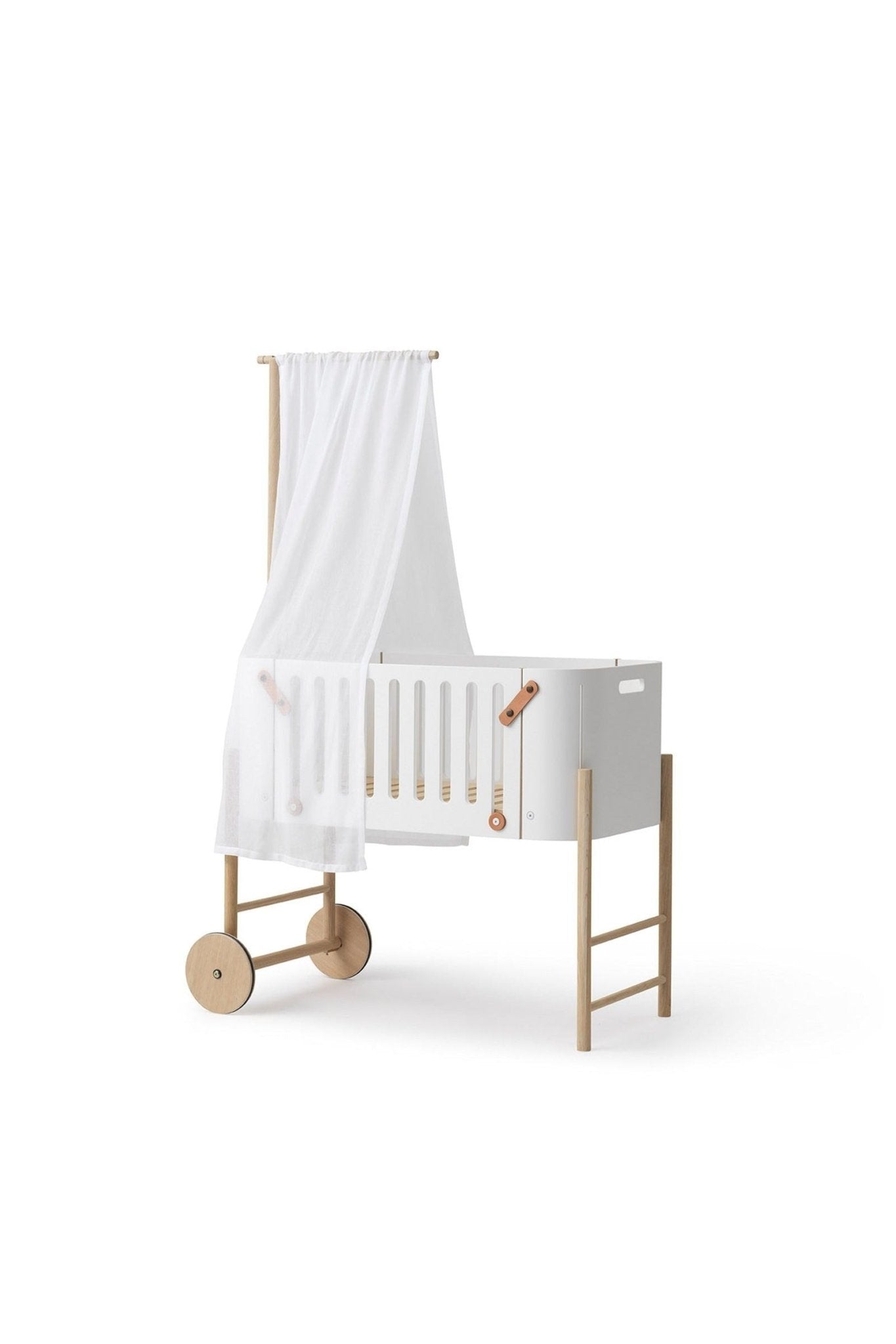 Wood Holder for co-sleeper bed canopy & mobile, oak van Oliver Furniture | Kids Conceptstore Le Fanfare
