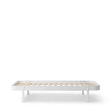 Wood Lounger bed, 120x200 cm, white van Oliver Furniture | Kids Conceptstore Le Fanfare