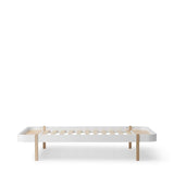 Wood Lounger bed, 120x200 cm, white/oak van Oliver Furniture | Kids Conceptstore Le Fanfare