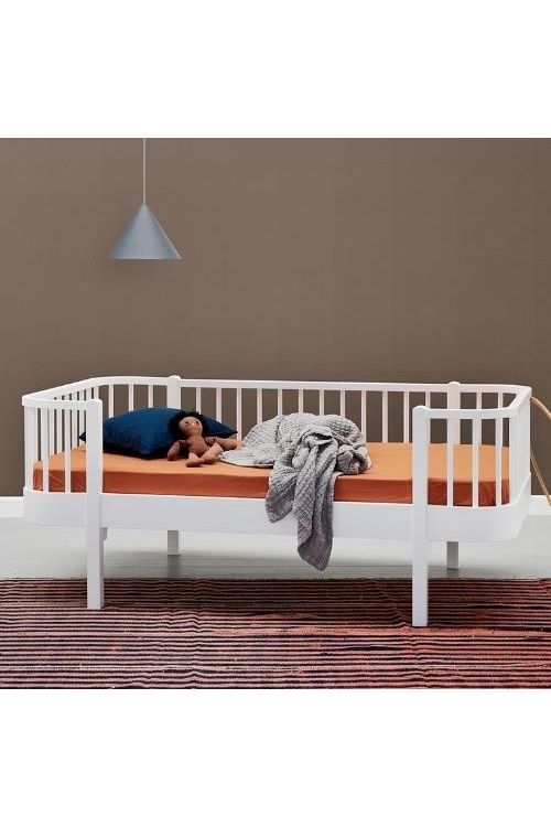 Wood Mattress, Original junior bed (90x160 cm) van Oliver Furniture | Kids Conceptstore Le Fanfare