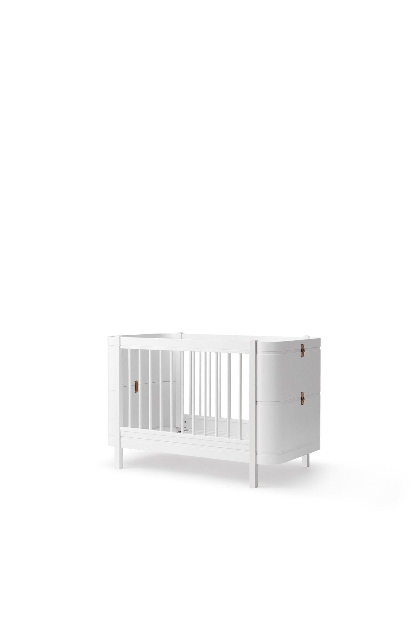 Wood Mini+ cot bed excl. junior kit, 68x122 cm, white van Oliver Furniture | Kids Conceptstore Le Fanfare