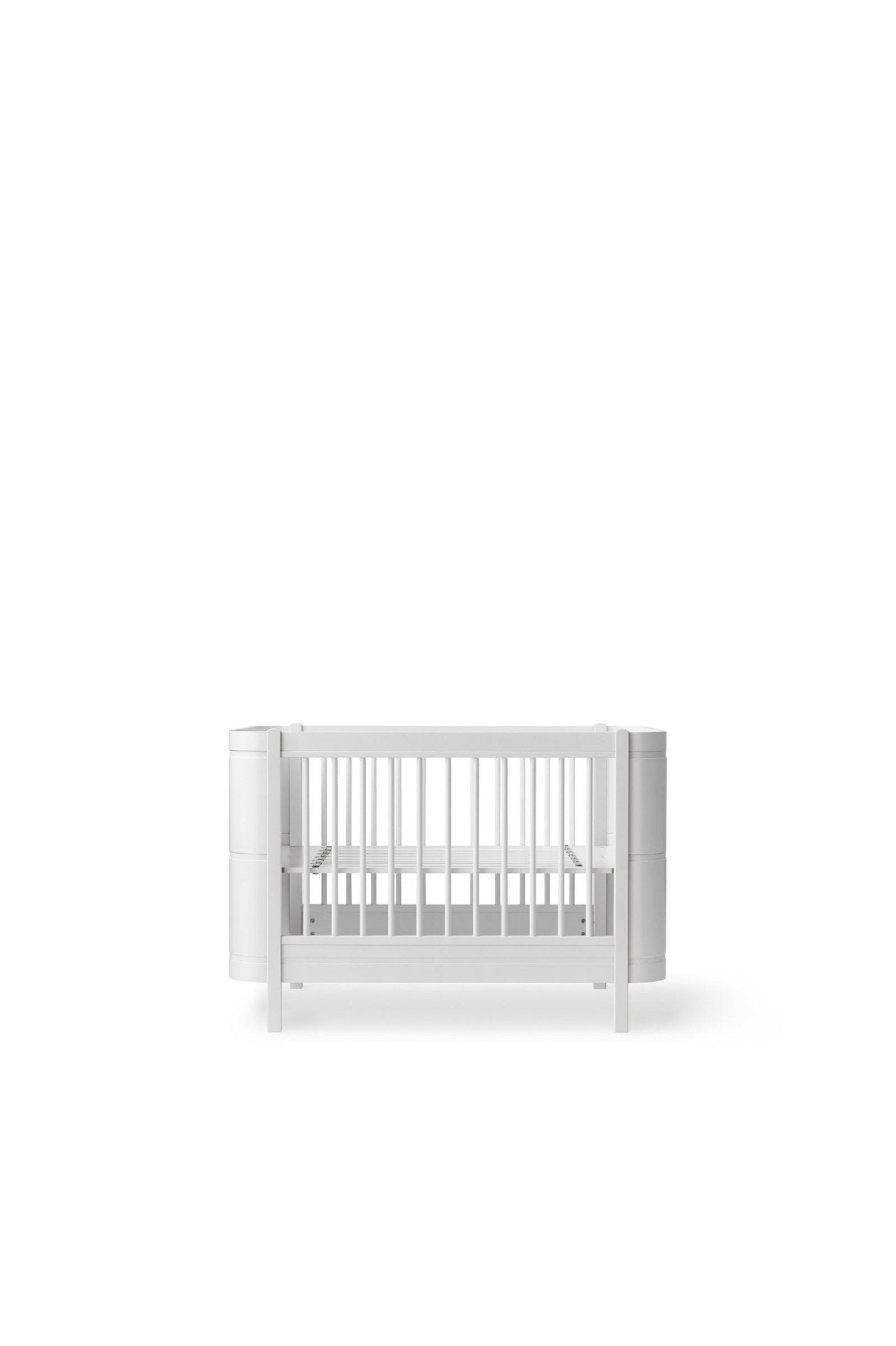 Wood Mini+ cot bed excl. junior kit, 68x122 cm, white van Oliver Furniture | Kids Conceptstore Le Fanfare