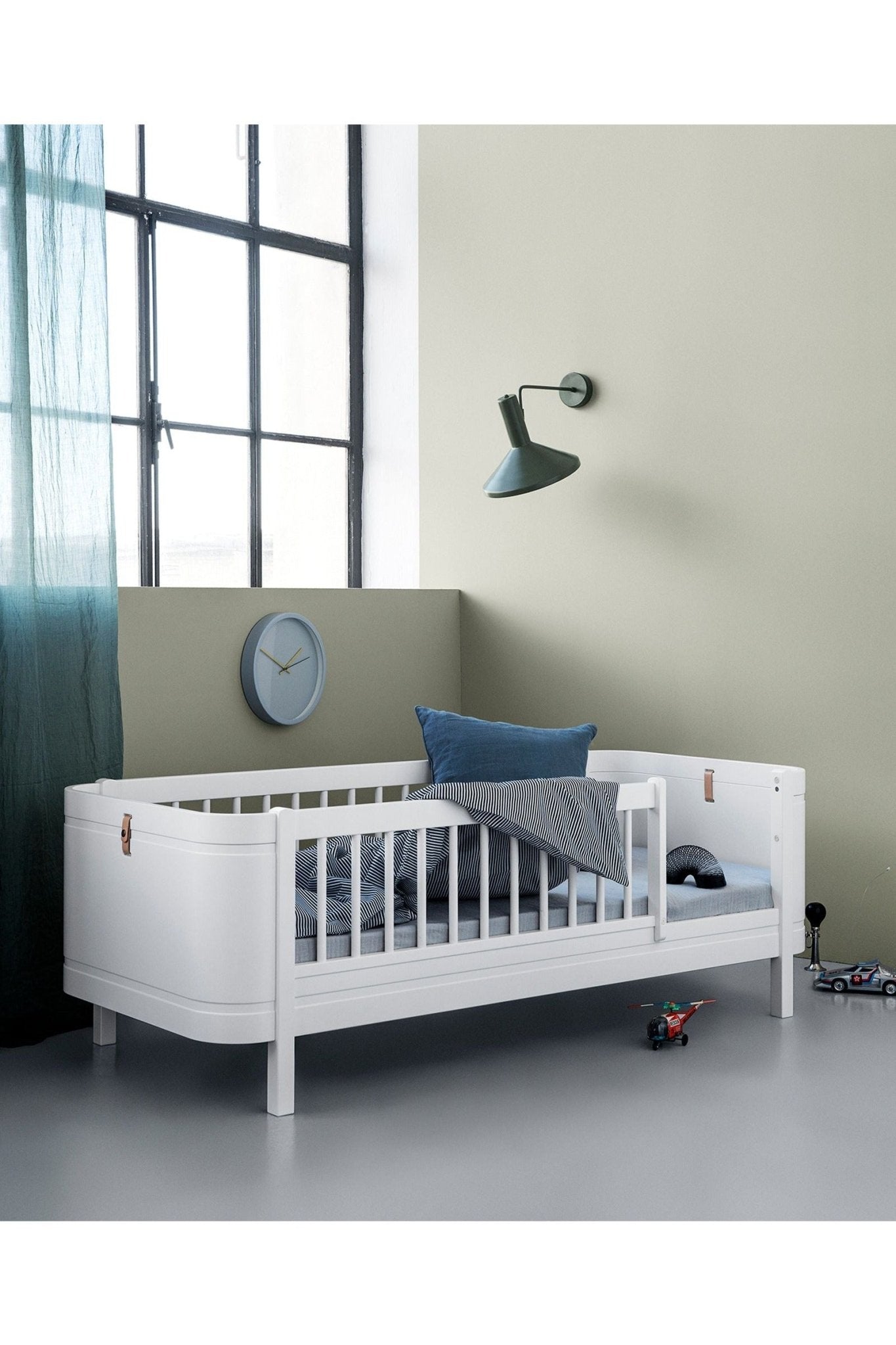 Wood Mini+ junior bed, 68x162cm, white van Oliver Furniture | Kids Conceptstore Le Fanfare