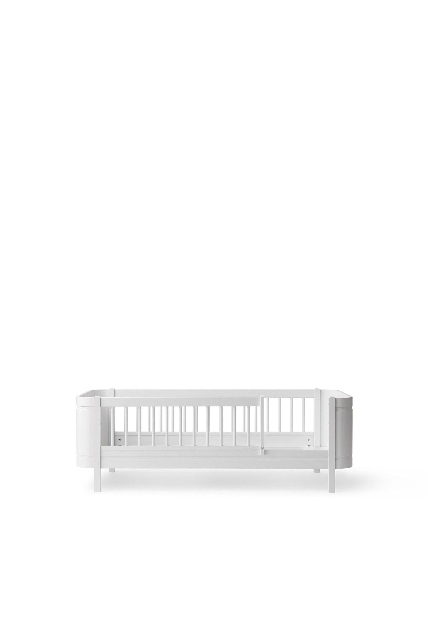 Wood Mini+ junior bed, 68x162cm, white van Oliver Furniture | Kids Conceptstore Le Fanfare