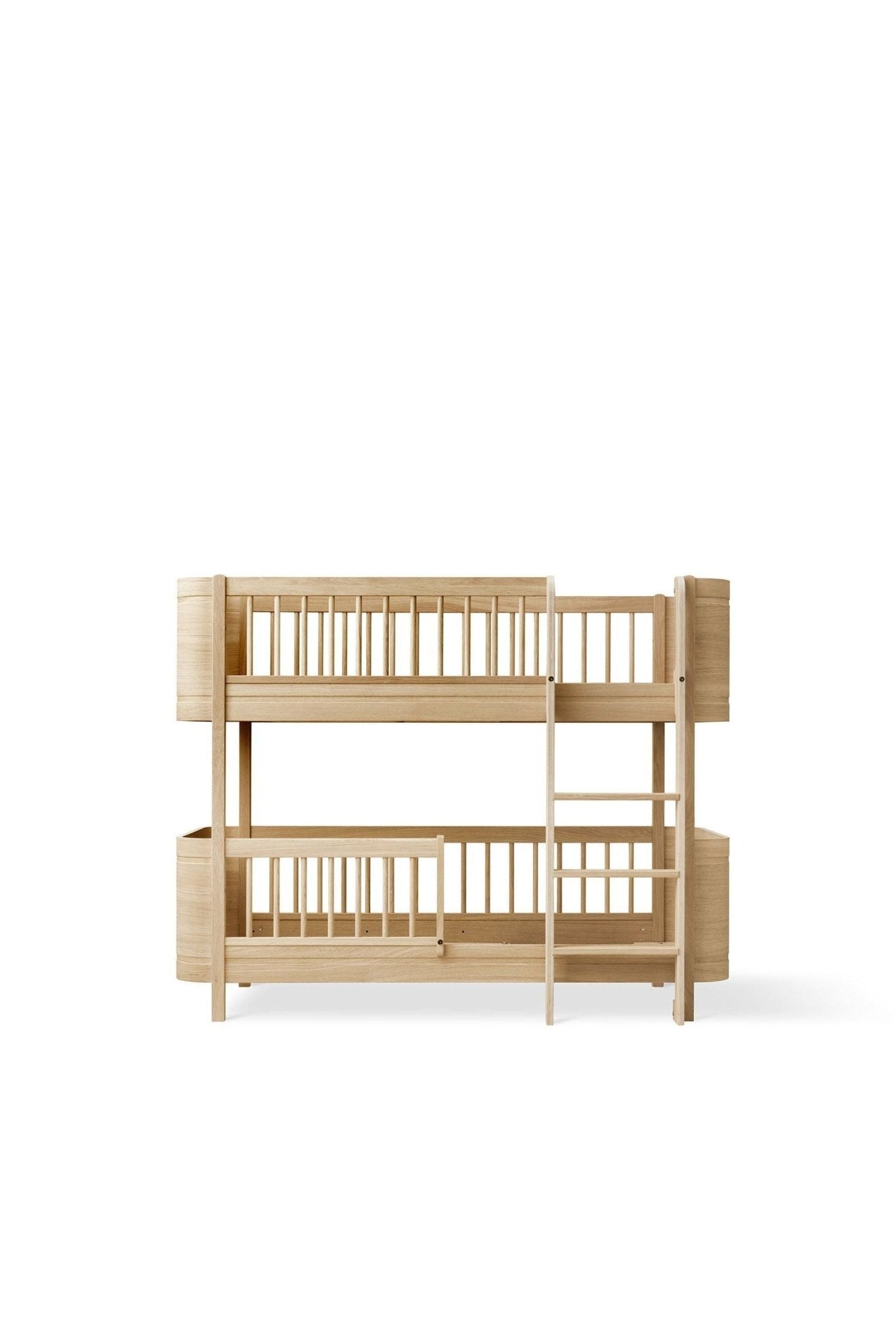 Wood Mini+ low bunk bed, 68x162cm, oak - new van Oliver Furniture | Kids Conceptstore Le Fanfare