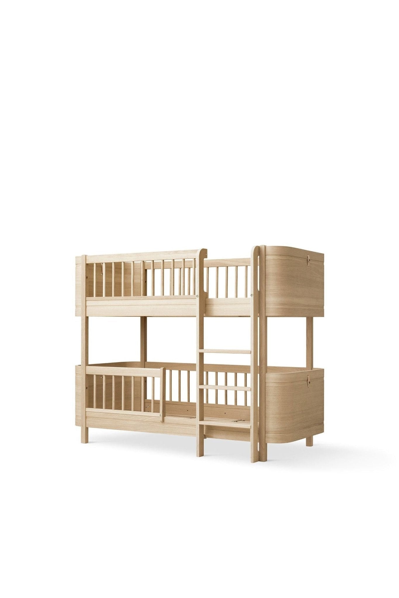 Wood Mini+ low bunk bed, 68x162cm, oak - new van Oliver Furniture | Kids Conceptstore Le Fanfare