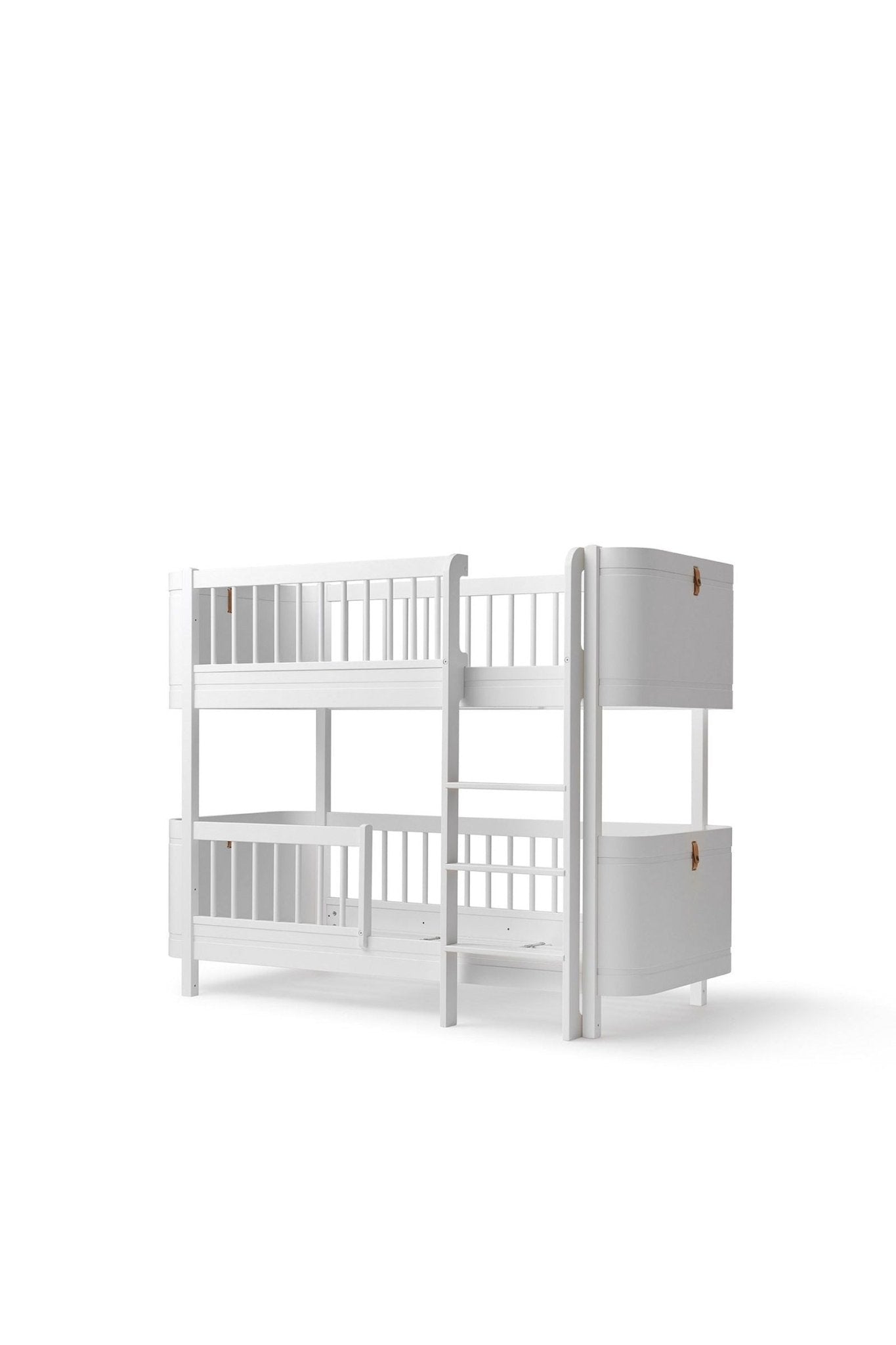 Wood Mini+ low bunk bed, 68x162cm, white van Oliver Furniture | Kids Conceptstore Le Fanfare