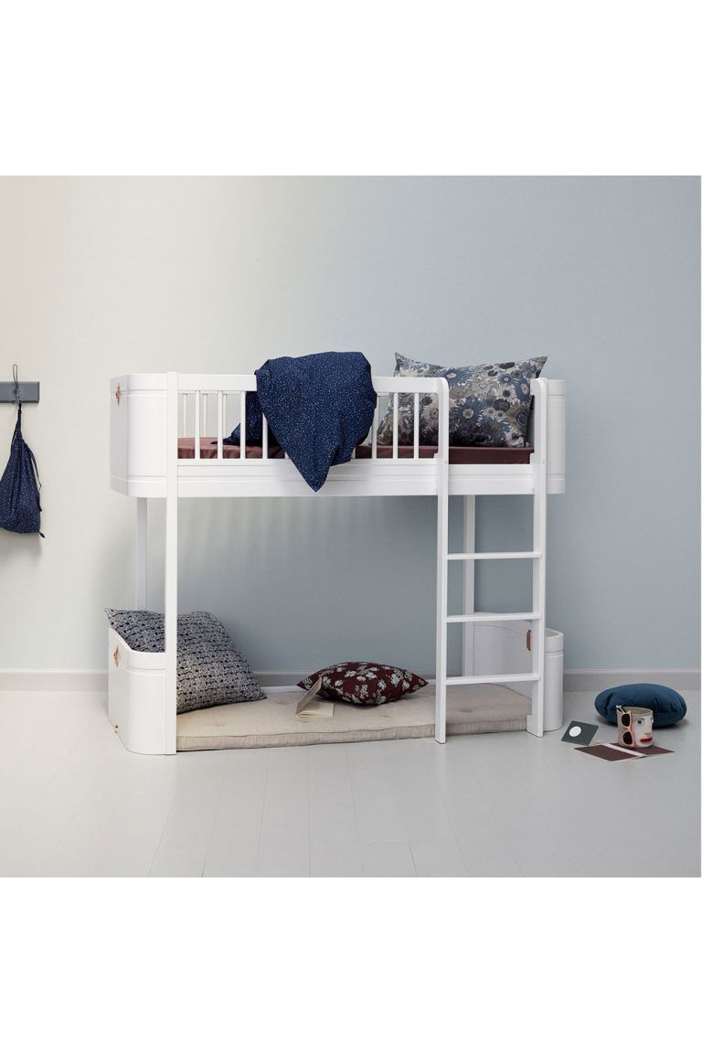 Wood Mini+ low loft bed, 68x162 cm, white van Oliver Furniture | Kids Conceptstore Le Fanfare