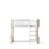 Wood Mini+ low loft bed, 68x162 cm, white/oak van Oliver Furniture | Kids Conceptstore Le Fanfare