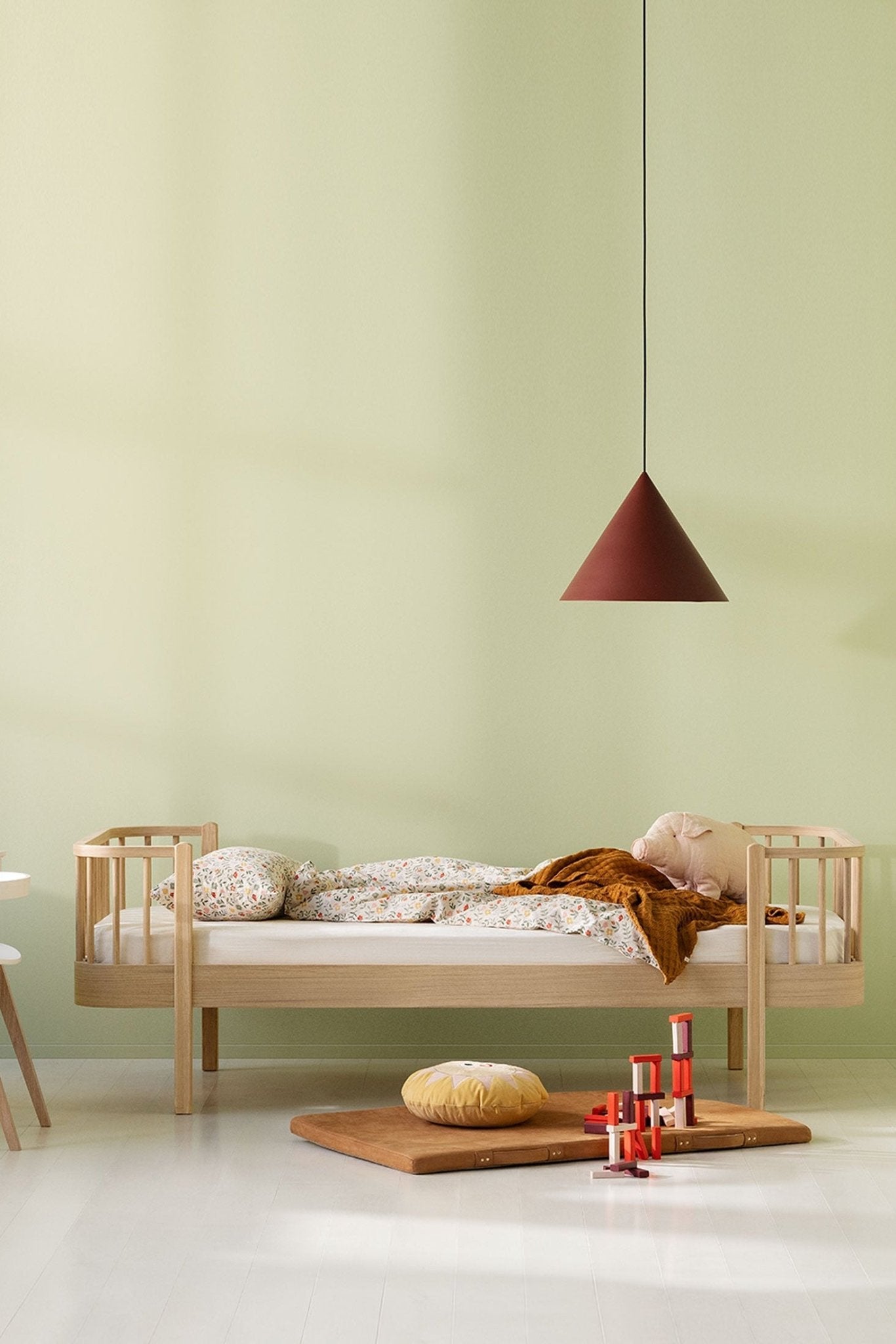 Wood original bed, 90x200 cm, oak van Oliver Furniture | Kids Conceptstore Le Fanfare
