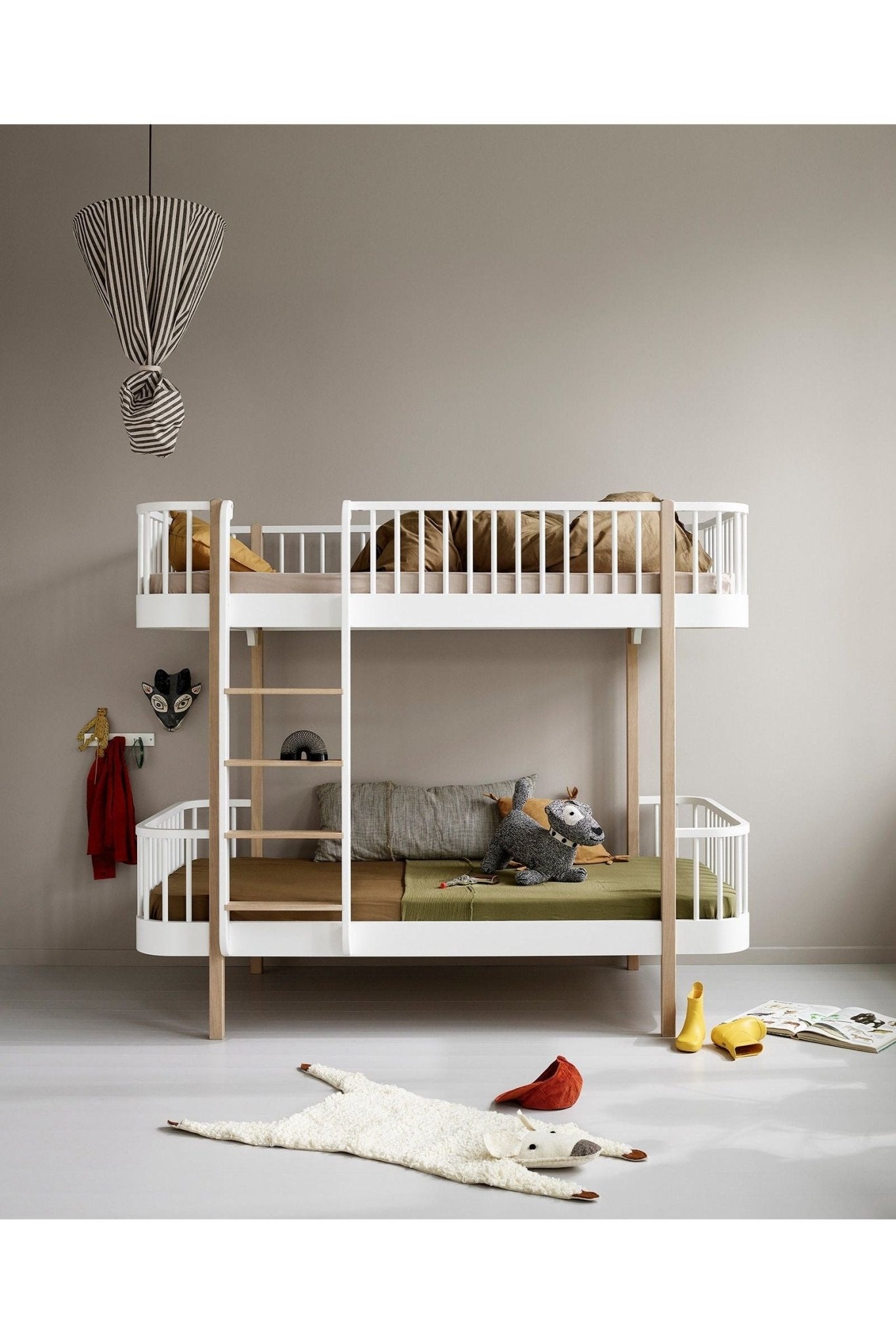 Wood Original bunk bed, 90x200 cm, white/oak van Oliver Furniture | Kids Conceptstore Le Fanfare