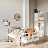 Wood Original day bed, 90x200 cm, white/oak van Oliver Furniture | Kids Conceptstore Le Fanfare