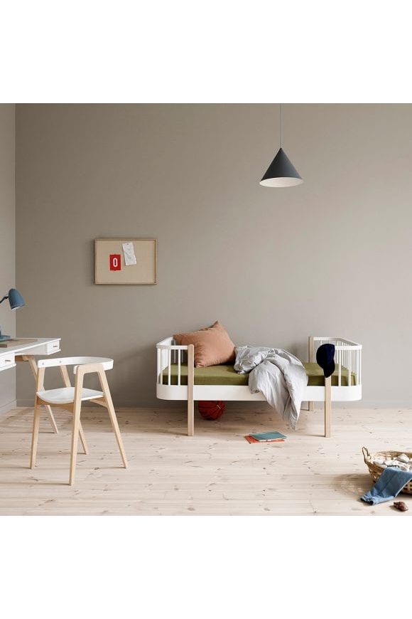 Wood Original junior bed, 90x160 cm, white van Oliver Furniture | Kids Conceptstore Le Fanfare